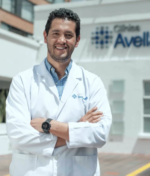 Doctor Juan Carlos Avellaneda Clínica Avellaneda
